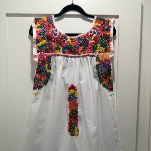 Mi Golondrina White Dress with colorful embroidery. Size M